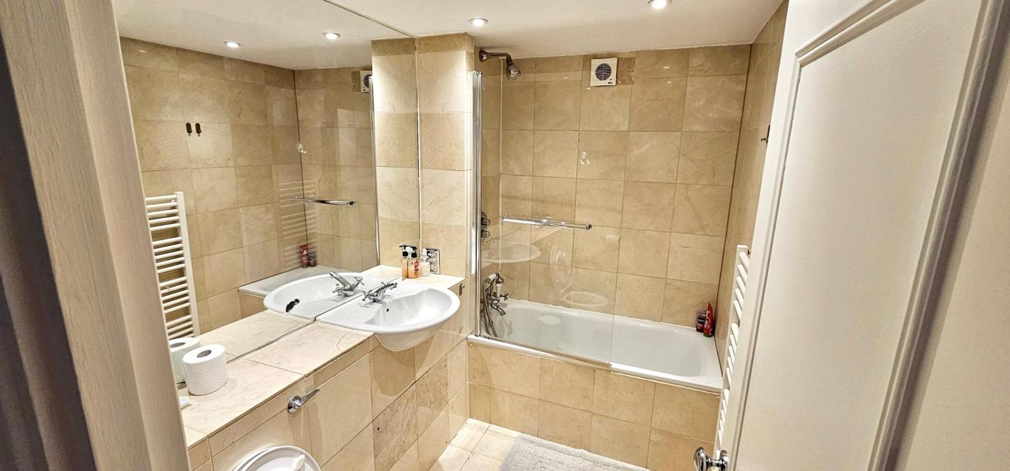 Kensington 2bed Stucco Bright Large High Ceilings - Luxurylondonstays * Londres